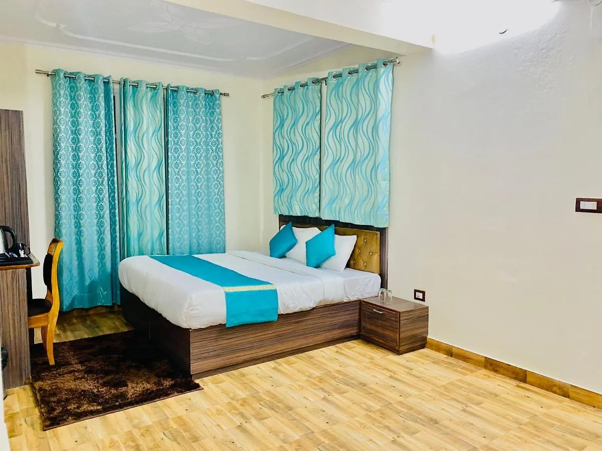 Hotel Staynest Mashobra With Balcony Shimla